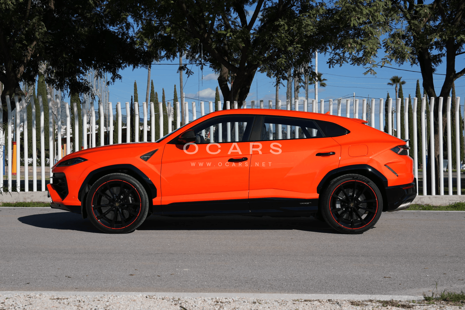 Lamborghini Urus SE 2